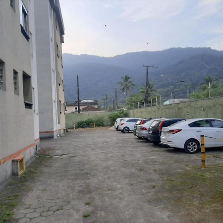 Apto Pertinho Da Praia - Lindo E Equipado! Internet 400Mb E 3 Tvs - Completo! Tv A Cabo Ubatuba Kültér fotó