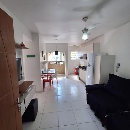Apto Pertinho Da Praia - Lindo E Equipado! Internet 400Mb E 3 Tvs - Completo! Tv A Cabo Ubatuba Kültér fotó