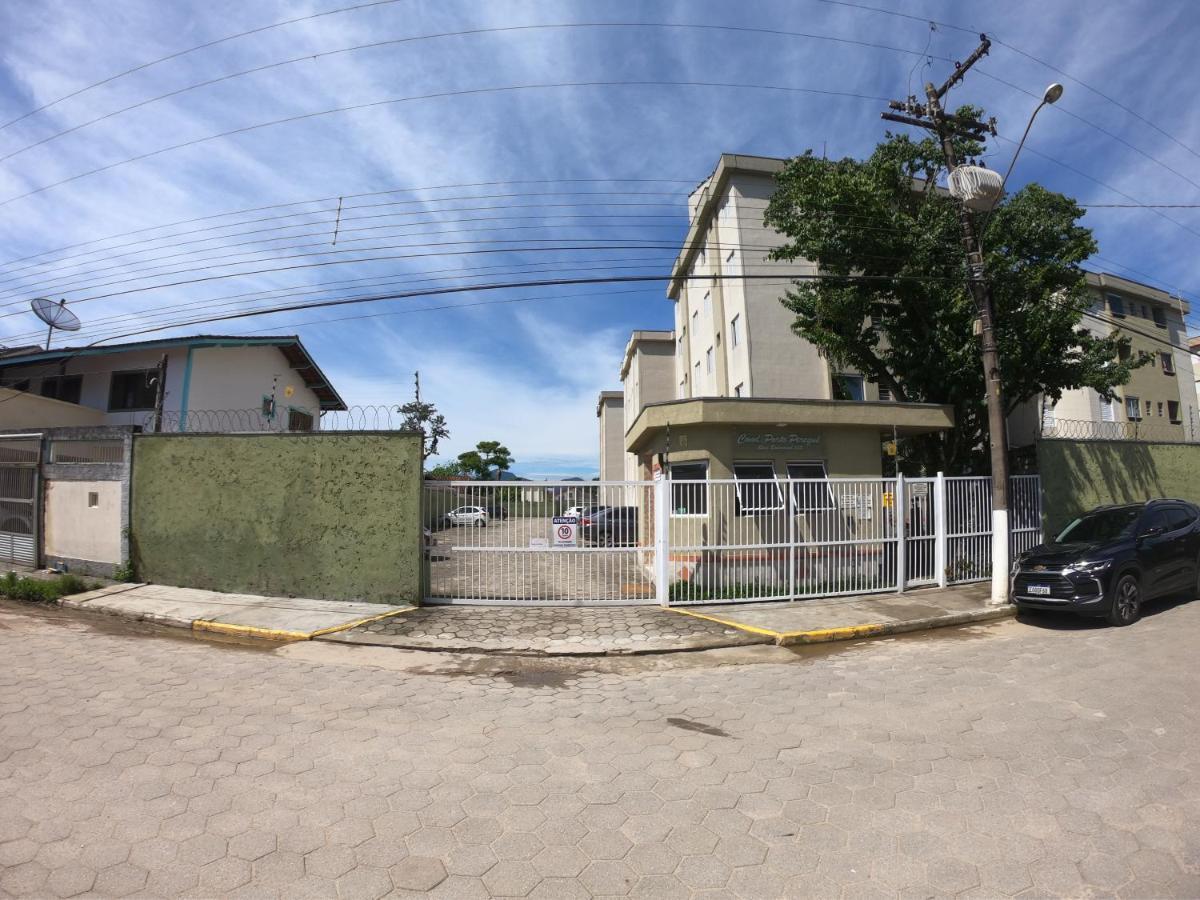 Apto Pertinho Da Praia - Lindo E Equipado! Internet 400Mb E 3 Tvs - Completo! Tv A Cabo Ubatuba Kültér fotó